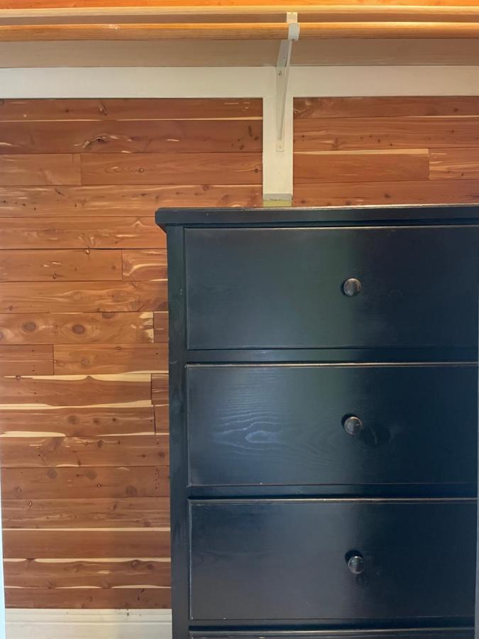Private In Angeles With Wifi, Tv, And View Of Hollywood Sign & Shared Kitchen * Los Ángeles